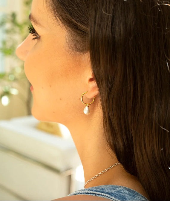 Claudia bradby pearl earrings hotsell