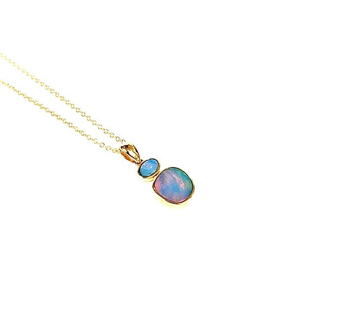 9ct Yellow Gold Opal Necklace