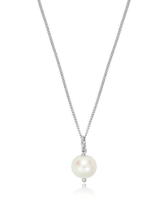 Claudia Bradby Essential Pearl Necklace